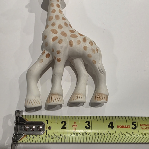 Sophie Adorable Giraffe Teether Toy - Picture 6 of 7